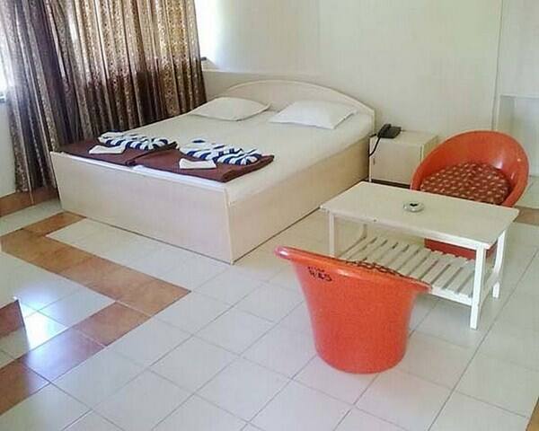 Hotel JRD International, Amboli 5